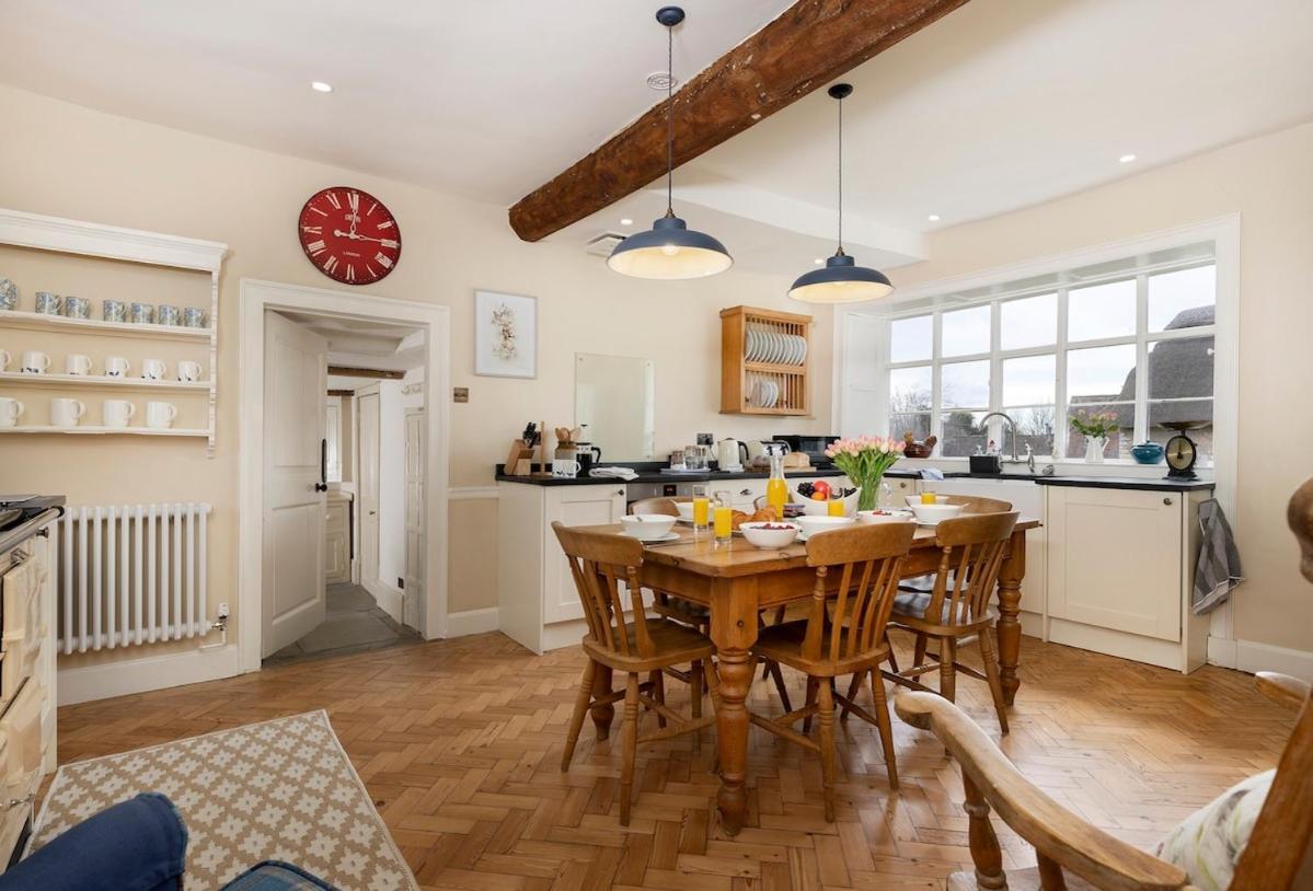 Beautiful Cotswold Farmhouse With Hot Tub Manchester Eksteriør bilde