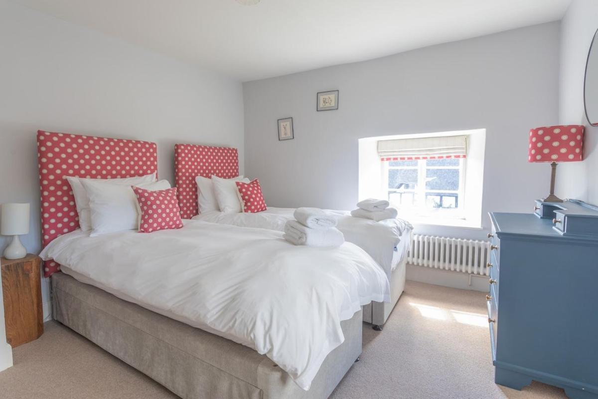 Beautiful Cotswold Farmhouse With Hot Tub Manchester Eksteriør bilde