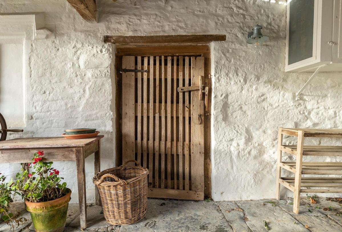 Beautiful Cotswold Farmhouse With Hot Tub Manchester Eksteriør bilde