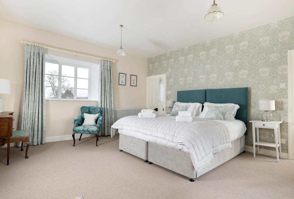 Beautiful Cotswold Farmhouse With Hot Tub Manchester Eksteriør bilde